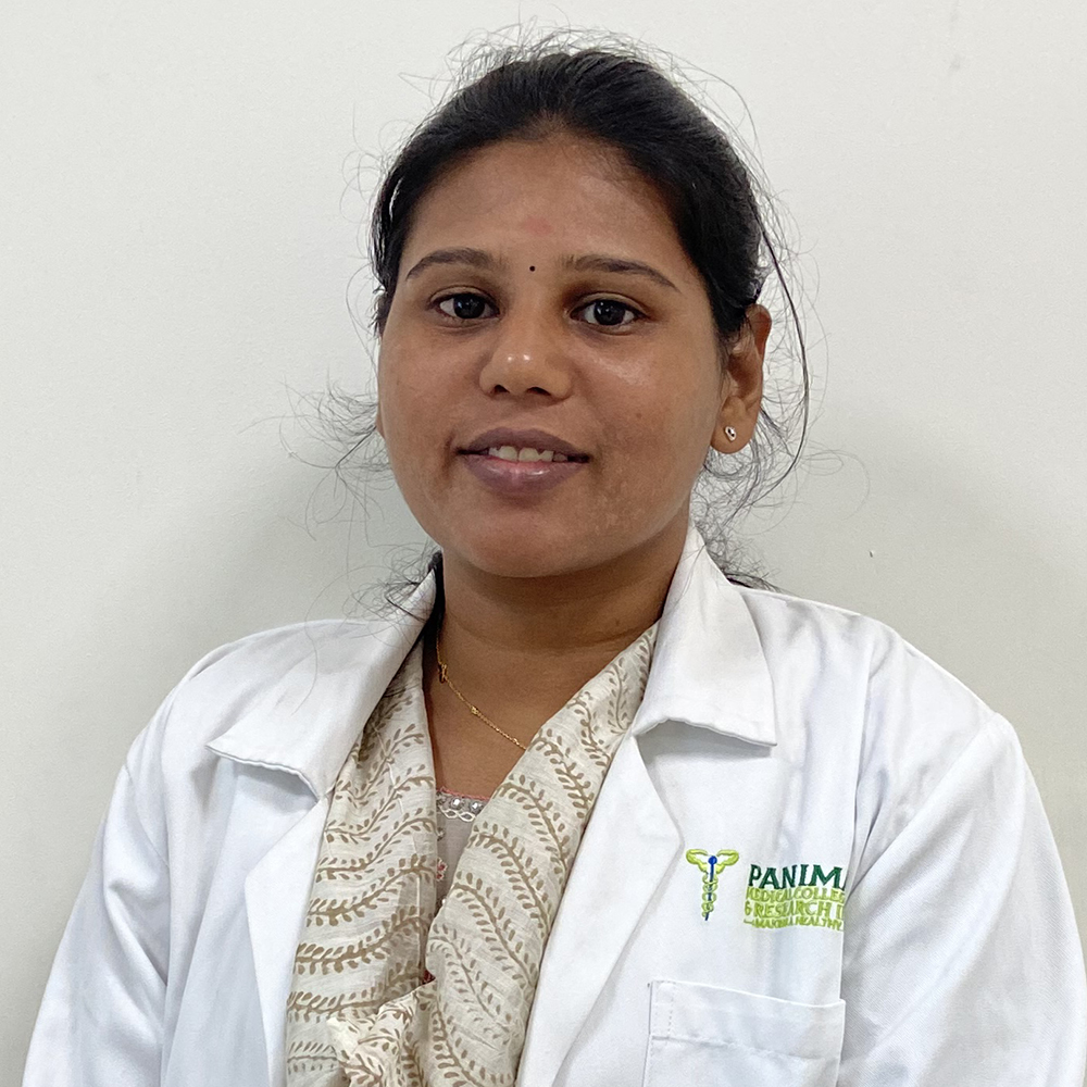 Dr. Nanthini S